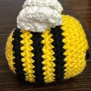 Amigurumi homemade crochet bee
